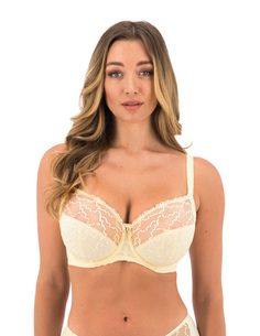 Larges armatures pour un confort et un maintien garantis Bonnet trois pans avec renfort latéral pour une poitrine parfaitement g