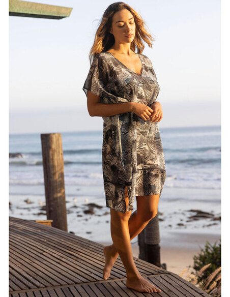 Tunique caftan avec décolleté en V ornée d’un joli détail en point jour échelle noir Mi-longueur